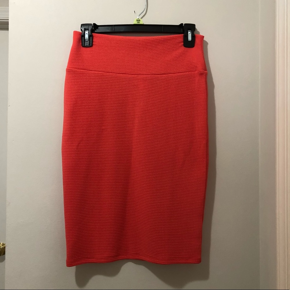 XS LuLaRoe Cassie Bright Coral Pink